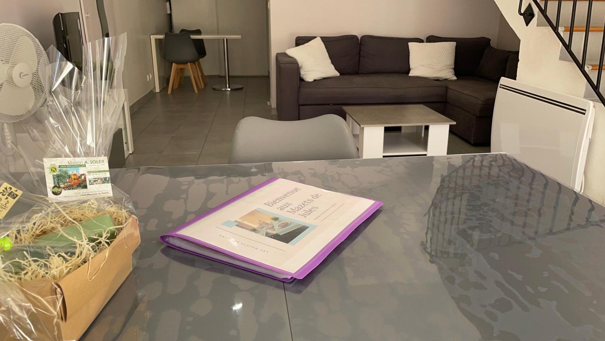 Maison Tendance Avec Jardin, Centre Village, Alpilles, Familles Eyragues Zewnętrze zdjęcie